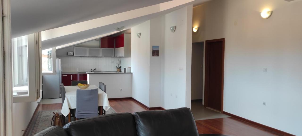 Luxury City Centre Apartment With Stunning View Omis Luaran gambar