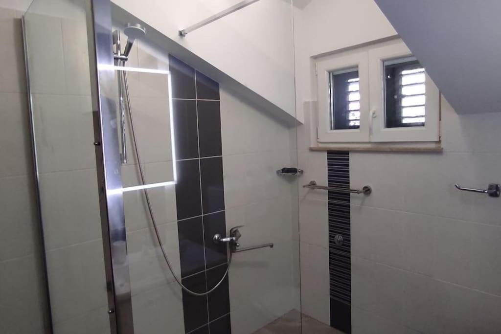 Luxury City Centre Apartment With Stunning View Omis Luaran gambar